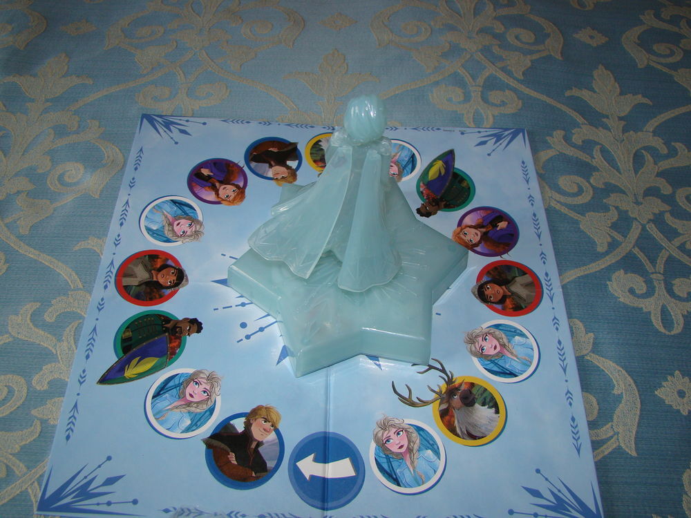 Jeu de soci&eacute;t&eacute; - Les Pouvoirs d'Elsa - La Reine des Neiges Jeux / jouets