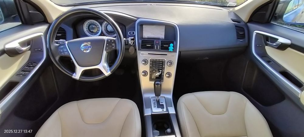 XC60 T5 240 ch R-Design Powershift A 2012 occasion 31290 Villefranche-de-Lauragais