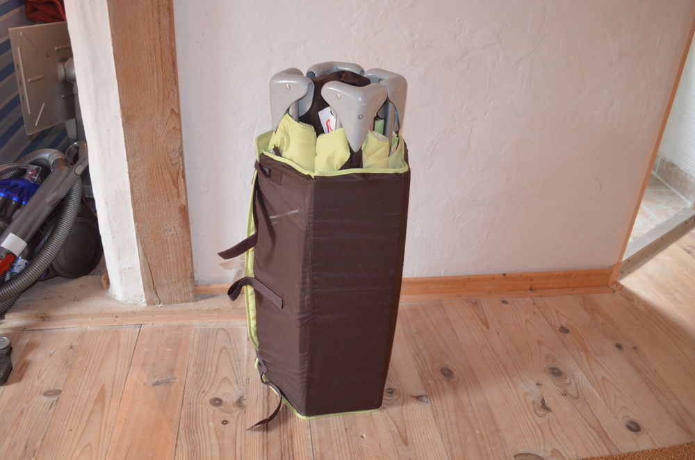 lit pliable enfant &eacute;tat neuf. Mobilier enfants