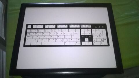 Plateau pour Ordinateur Portable 
Avec Coussin en tissus re 14 Talange (57)