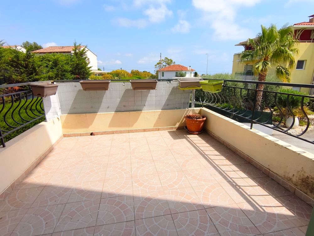 Vente Appartement 2 pièces en duplex Nice Saint Antoine de Ginestiere St roman de bellet