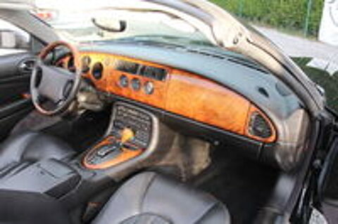 XK8 4.0i V8 2000 occasion 59310 Auchy-lez-Orchies