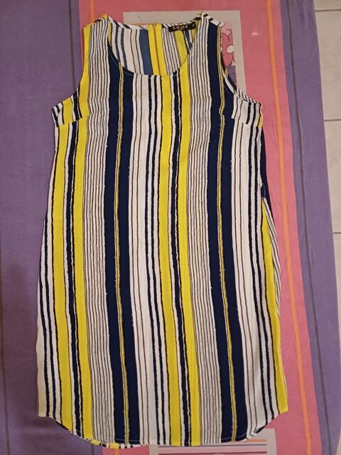 Robe à rayures 10 Bois de Nèfles Saint Paul (97)