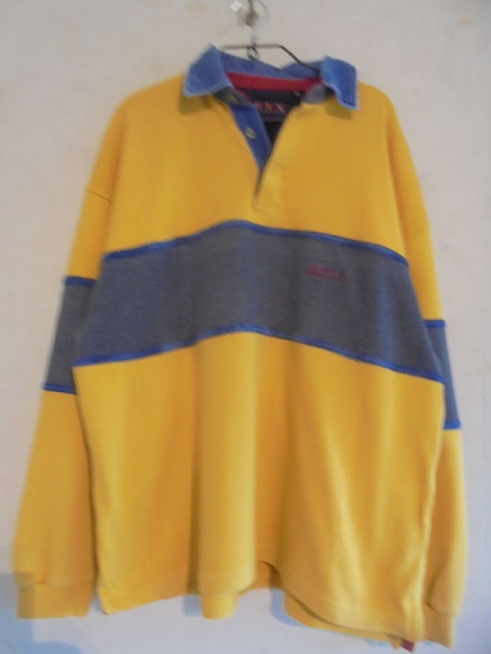 Sweat shirt col jean (51) Vêtements