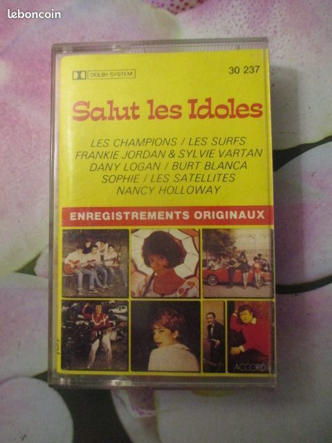 Cassette audio Salut Les Idoles 1 Hrouville-Saint-Clair (14)