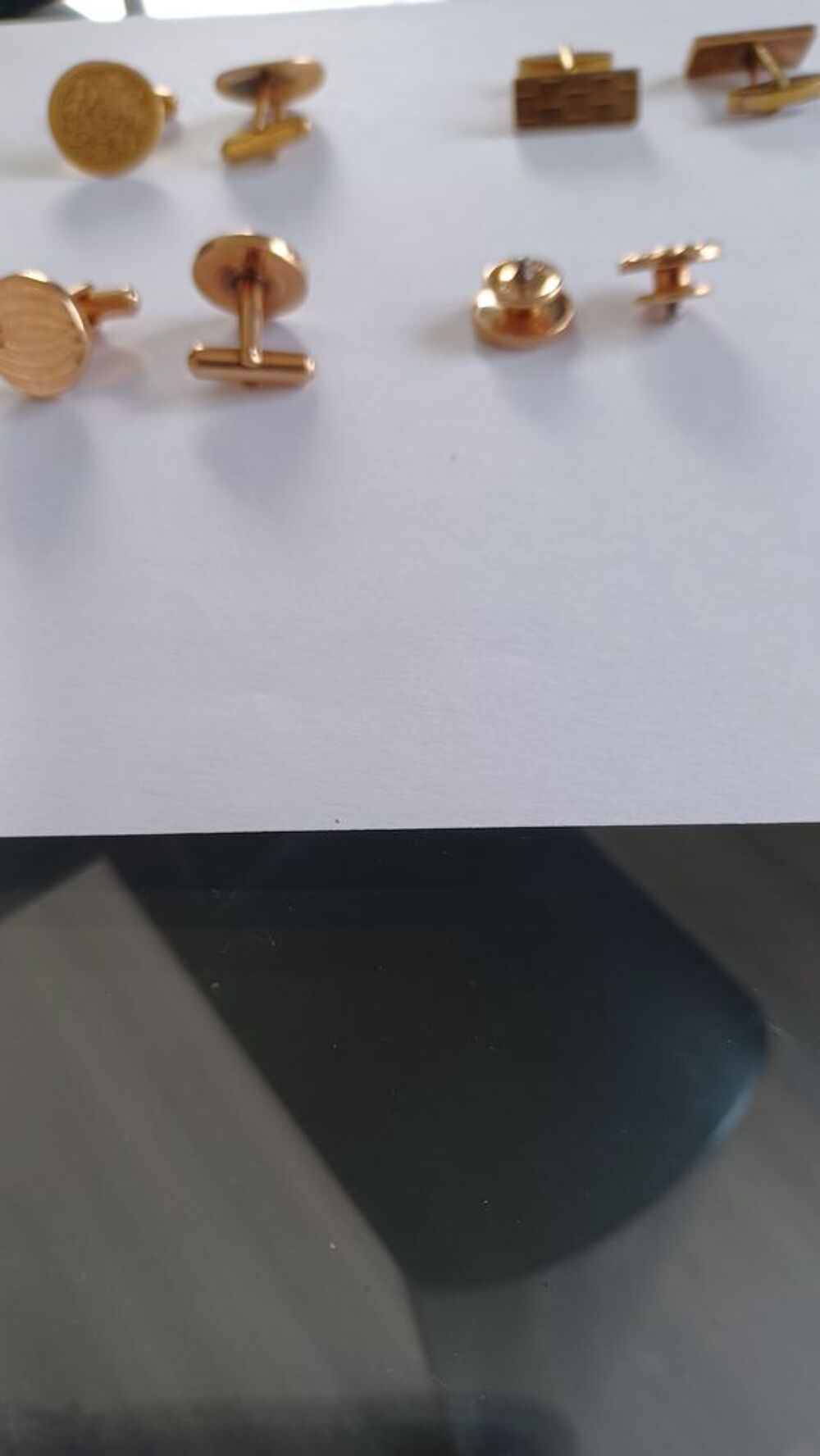4 paires de bouton de machette en plaque or 18 carat Bijoux et montres