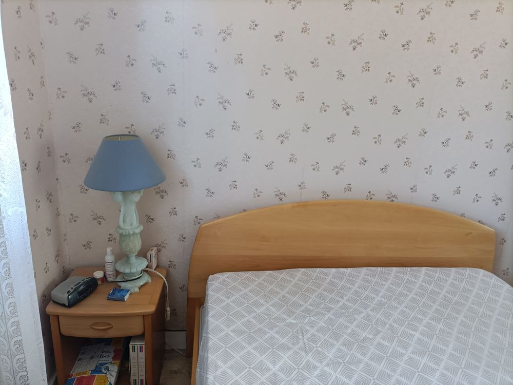 chambre &agrave; coucher compl&egrave;te en orme vendue cause succession Meubles