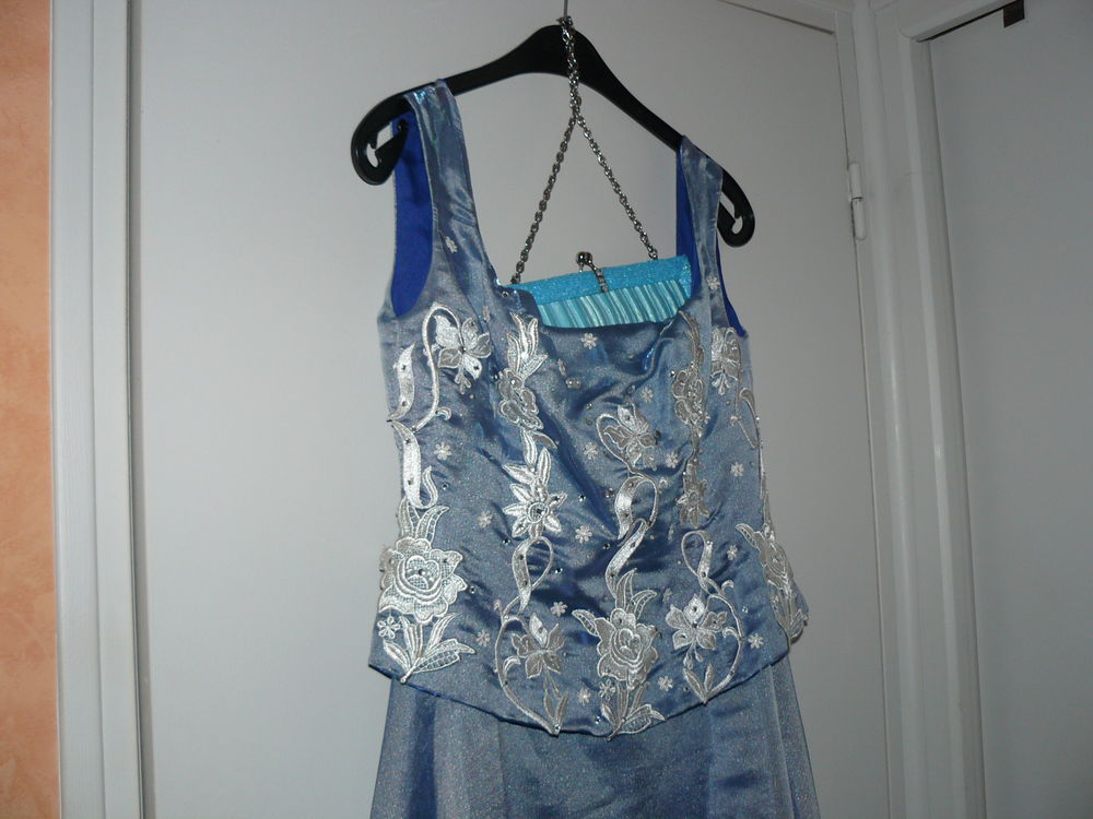 1 robes de soir&eacute;e bleu "bibi" Vêtements