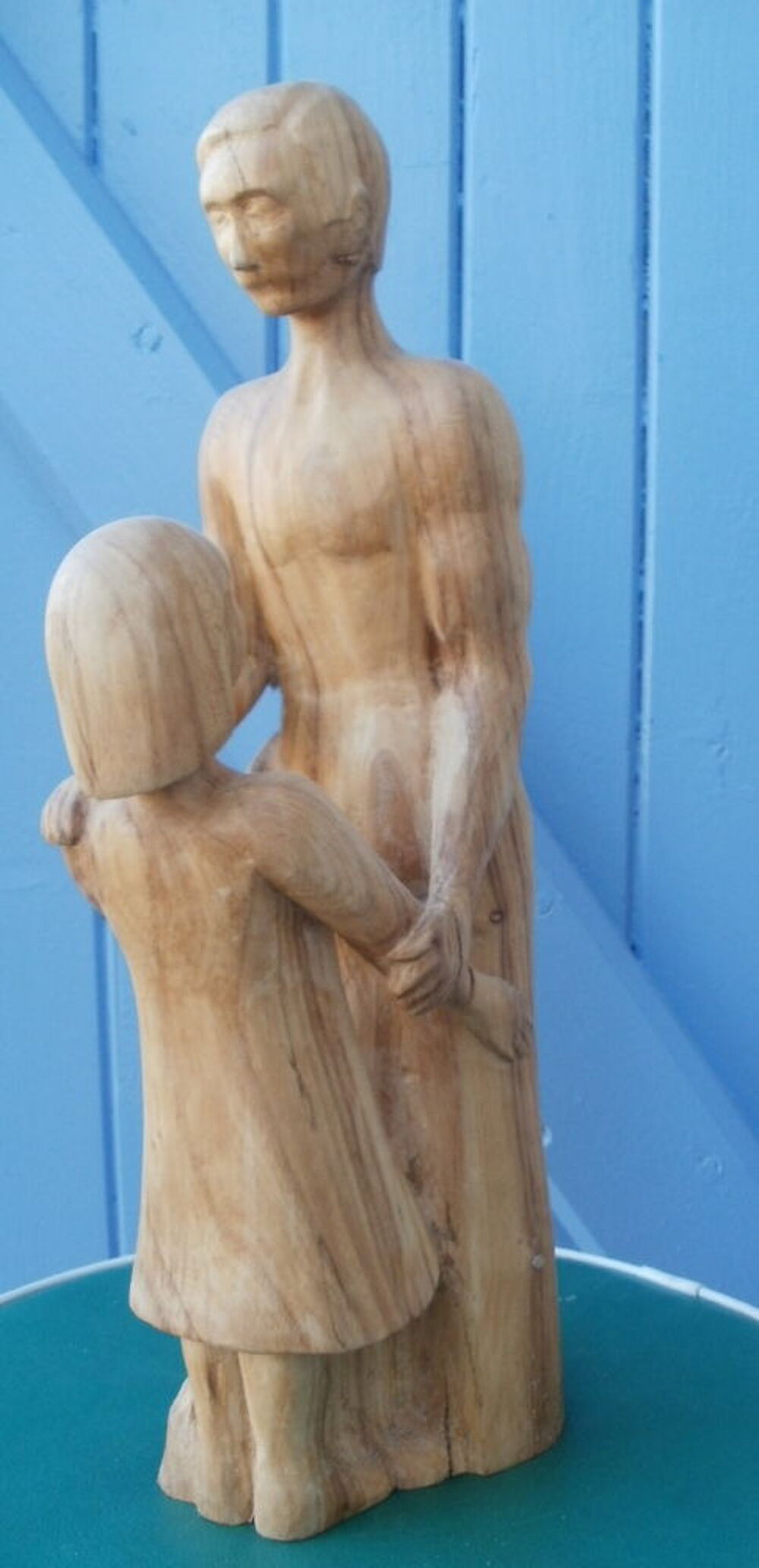 Sculpture fait main en bois (homme et enfant) Décoration