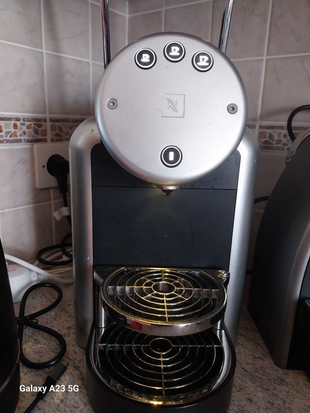 machine &agrave; caf&eacute; pro nespresso Electroménager