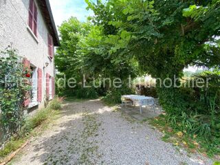  Maison  louer 8 pices 241 m