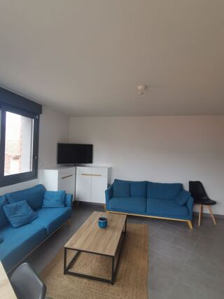  Appartement à louer 2 pièces 43 m²