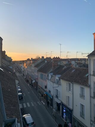  Remise / Grange à louer 1 pièce 8 m²