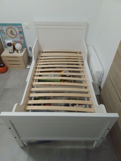 lit enfant 50 Saint-Genest-Lerpt (42)