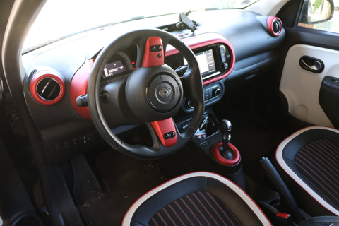 Renault twingo iii Achat Intégral - 21 Intens