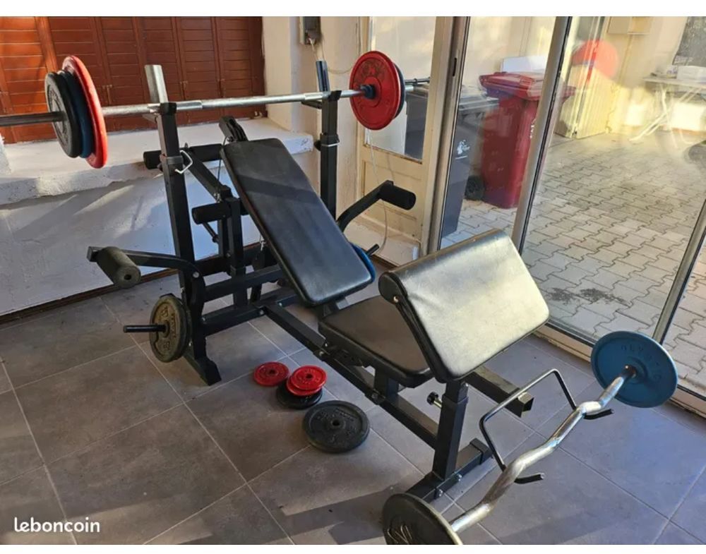 Ensemble de 3 machines de musculation, barres et 200 kg poid Sports
