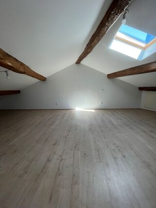  Appartement à louer 3 pièces 68 m²