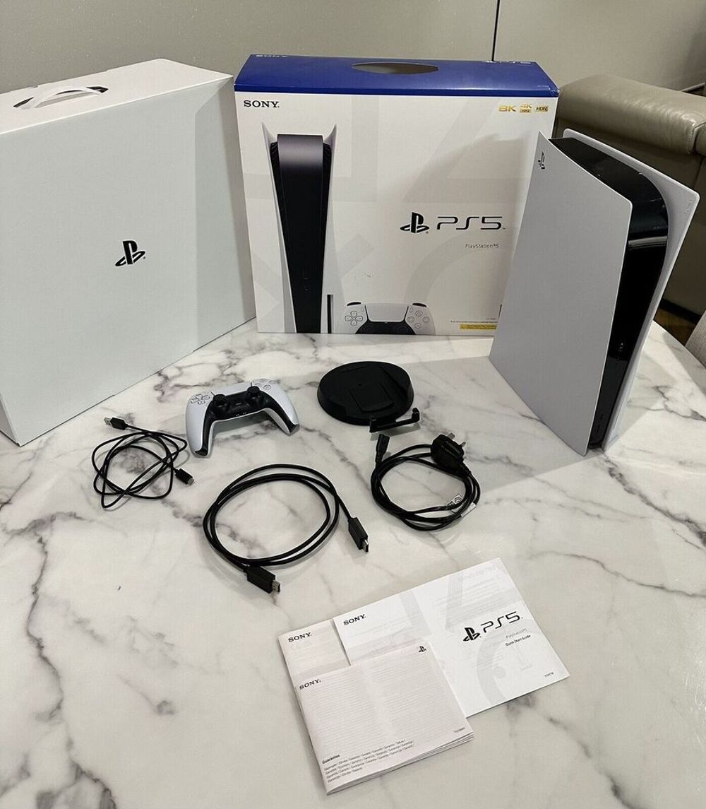 Console Sony PlayStation 5 (PS5) 825 Go Disc Edition - blanche avec DualSense blanche Consoles et jeux vidos