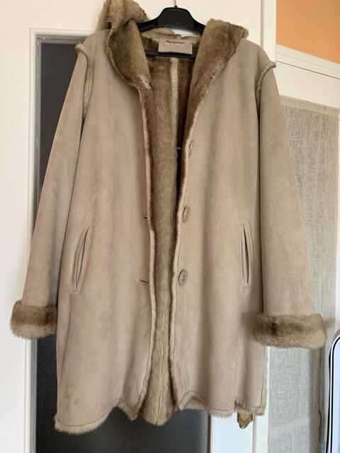 manteau imitation daim et intérieur imitation fourrure Vincennes (94)