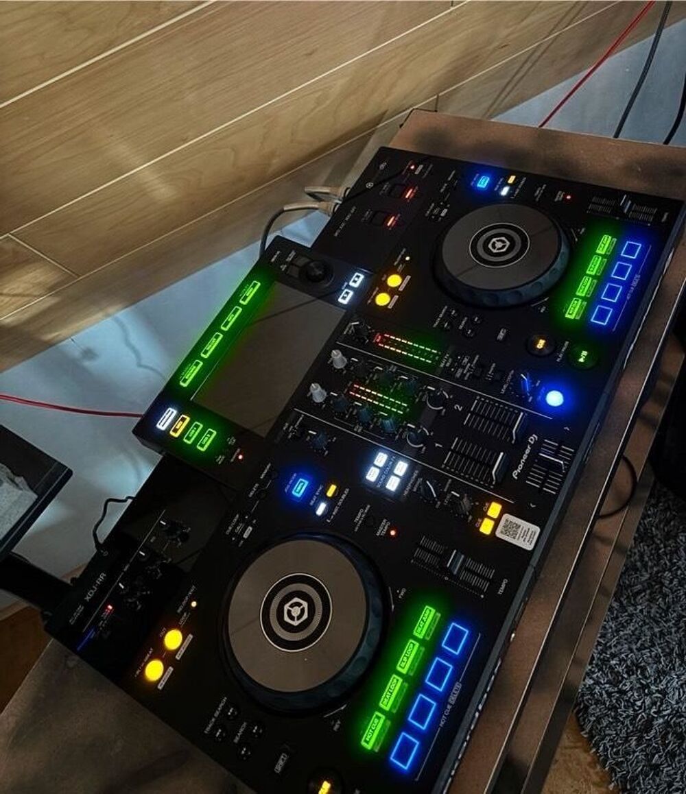 Pioneer DJ XDJ-RR + &Eacute;tui Flyht Pro + Decksaver Instruments de musique