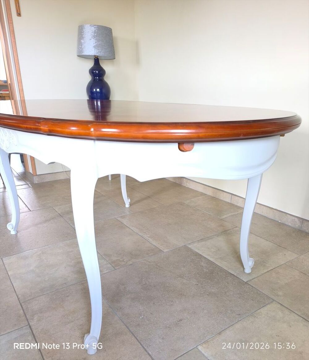 Table de s&eacute;jour relook&eacute;e Meubles