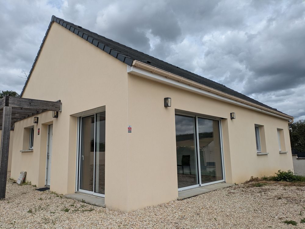 Location Maison entre SENS-89100 et VILLENEUVE S/ YONNE-89500 Étigny