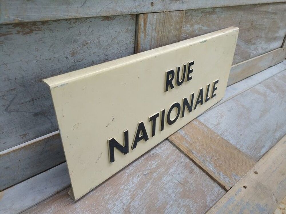 Ancienne Plaque T&ocirc;le Peinte Rue Nationale 
