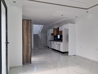  Maison � vendre 4 pi�ces 140 m� Midoun djerba