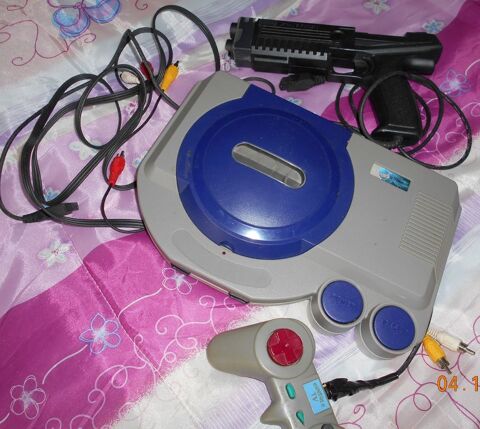 console de jeux TV ancienne CYBER WORLD (manette, pistolet) 20 Ervy-le-Chtel (10)
