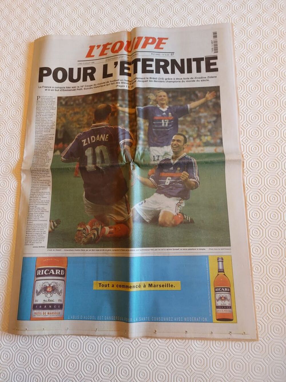 journal l'&eacute;quipe du lundi 13 juillet 1998 Livres et BD