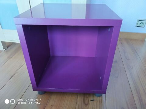 Petite étagère violette 8 Templemars (59)