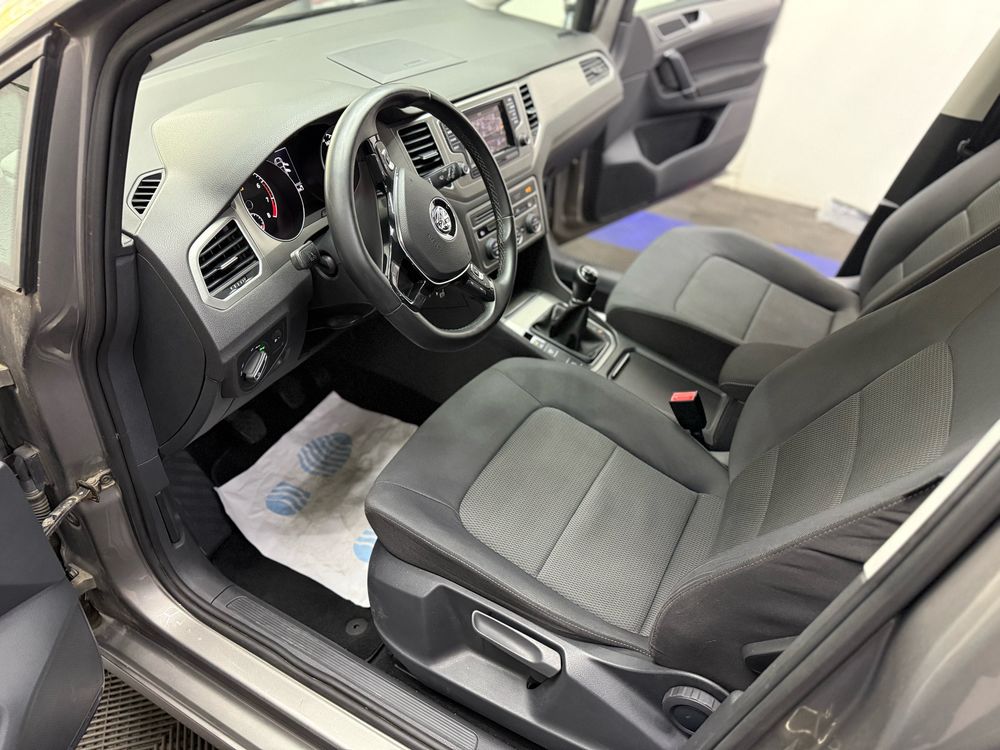 Golf Sportsvan 1.4 TSI 125 BlueMotion Technology Confortline 2014 occasion 69120 Vaulx-en-Velin