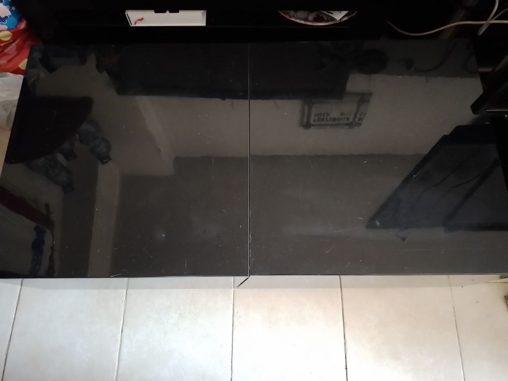 Je ma table basse noire avec coffre Meubles