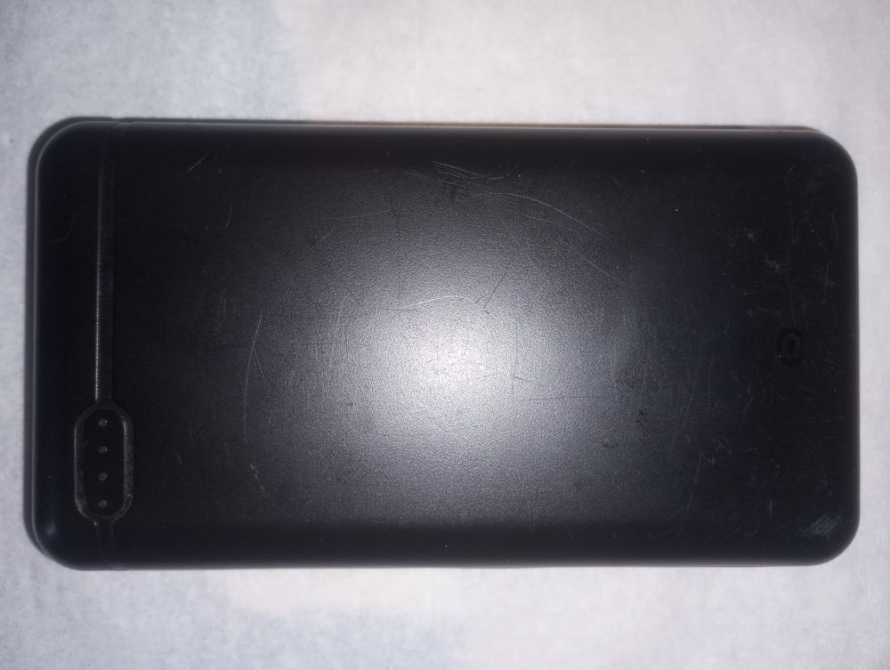 Batterie externe noire Téléphones et tablettes