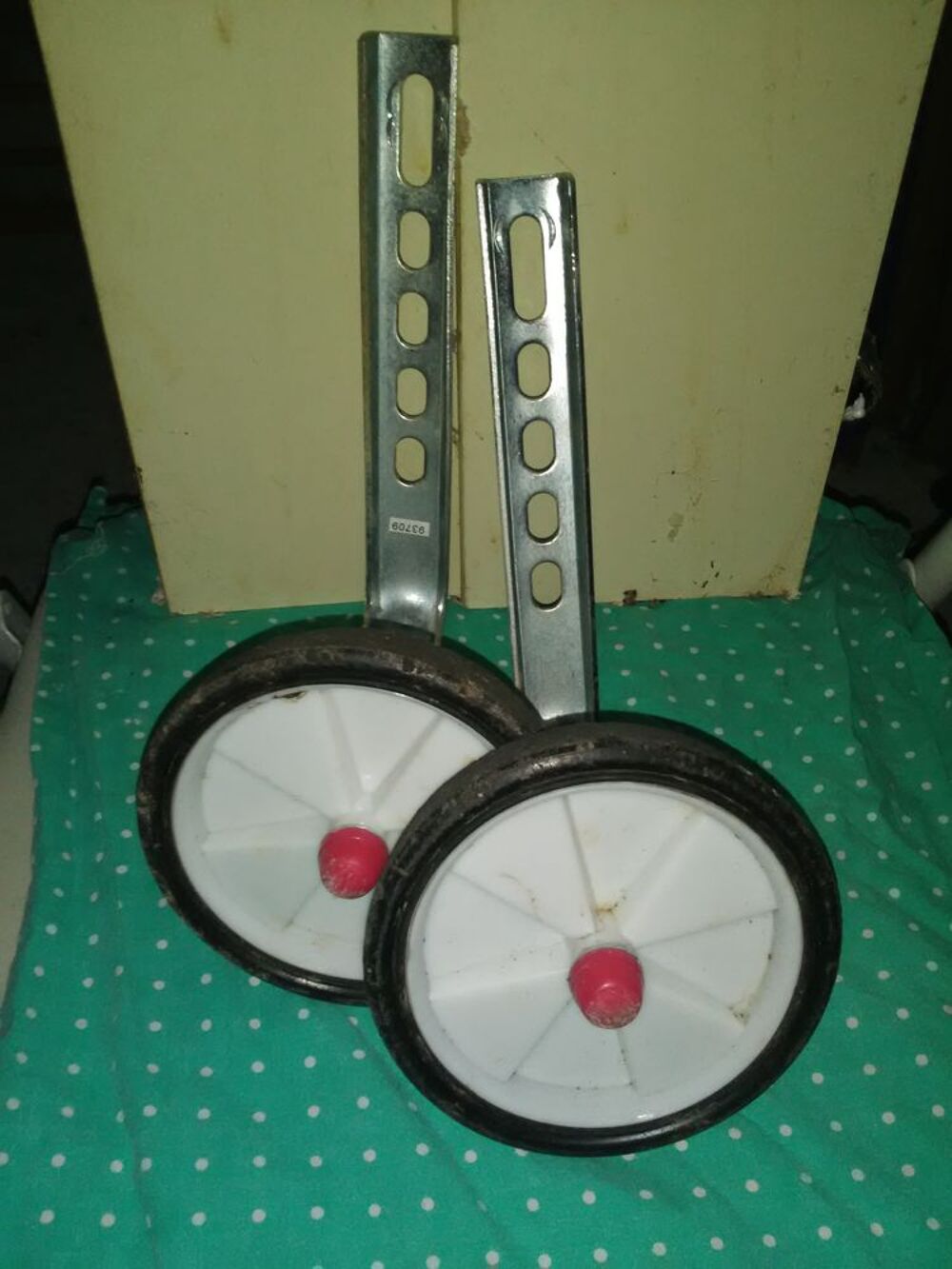 roulette stabilisatrice d'apprentissage de v&eacute;lo d'enfant Vlos