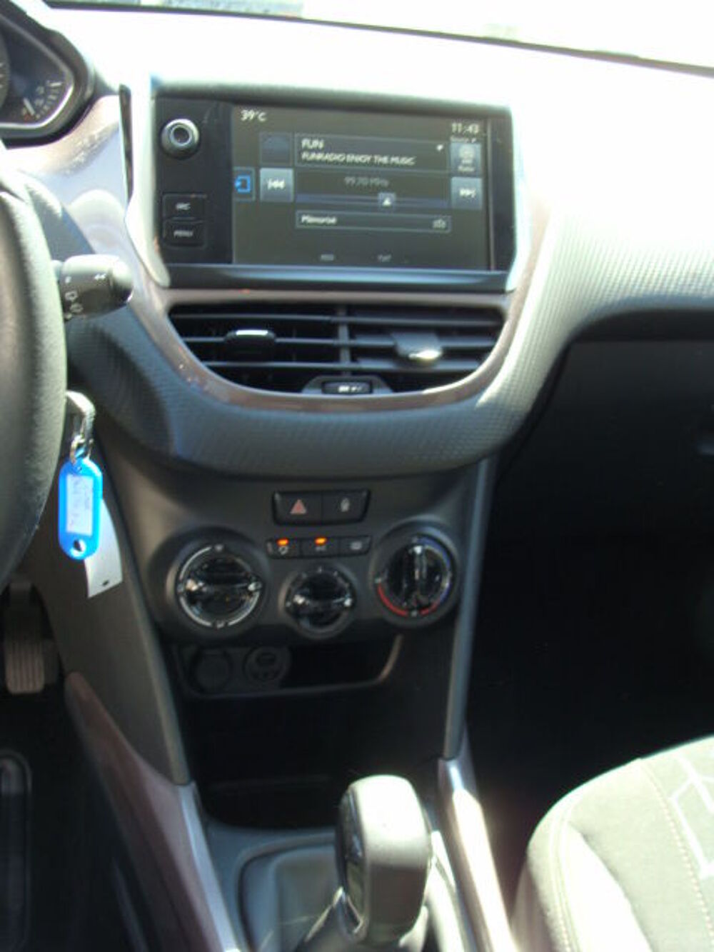 2008 1.2 PureTech 82ch BVM5 Style 2015 occasion 13009 Marseille