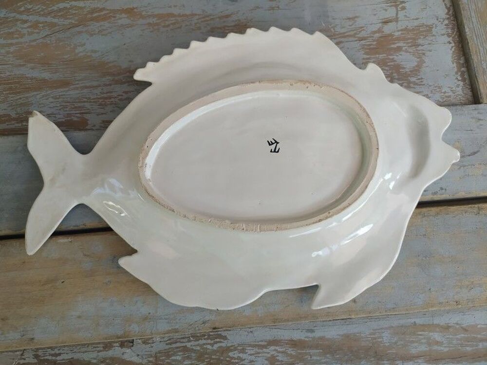 Plat Poisson Fa&iuml;ence C&eacute;ramique &Eacute;mile Tessier Malicorne
Décoration