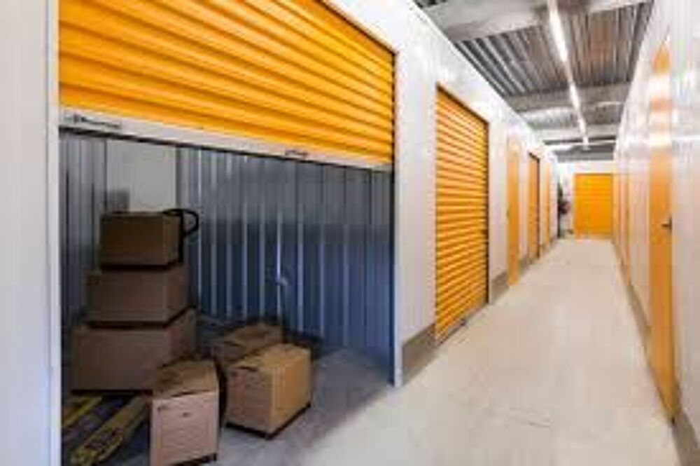   Garde Meuble Box de stockage et multi services 