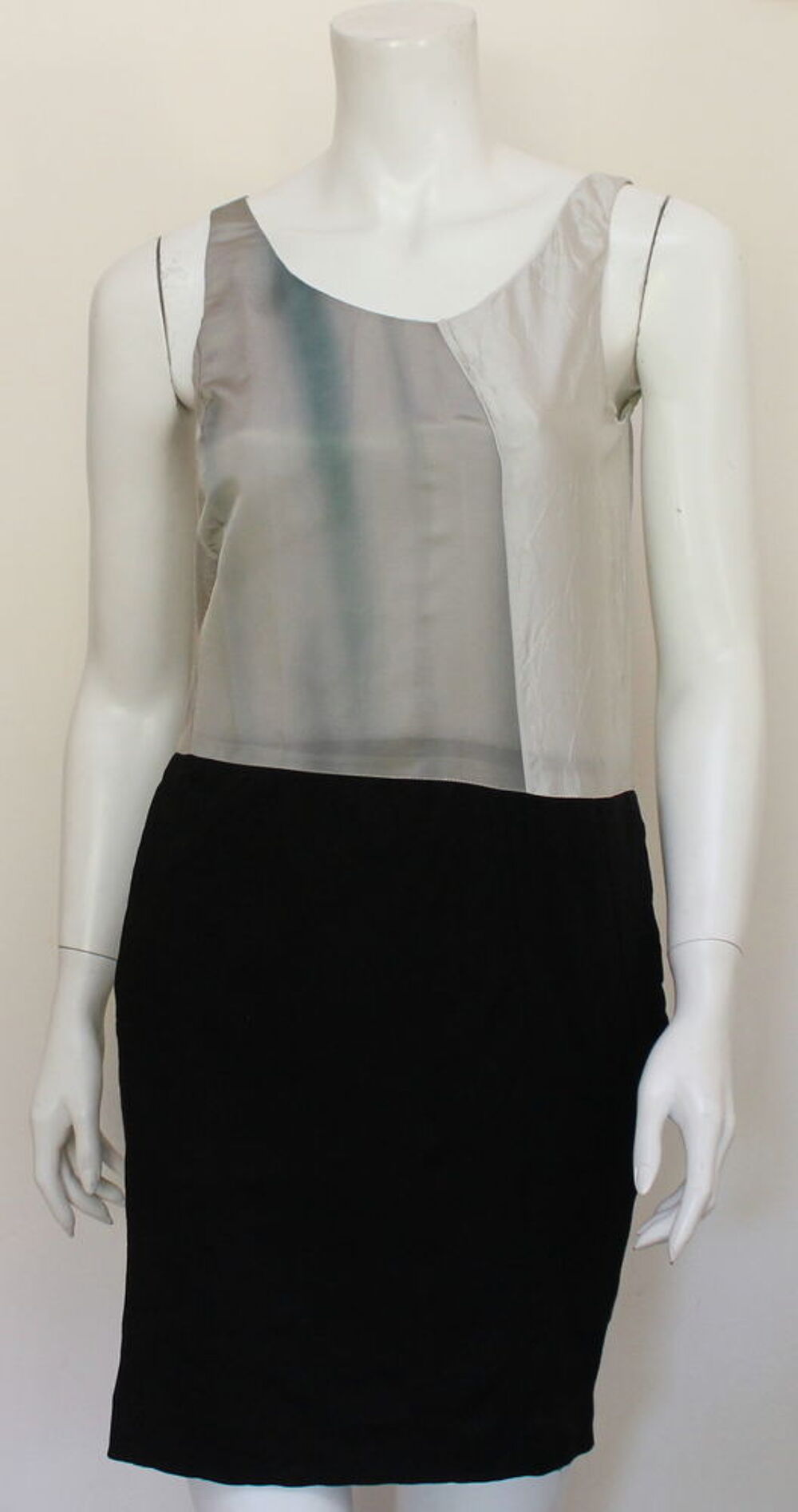 Robe gris &amp; noir NINA RICCI 
T.S Vêtements