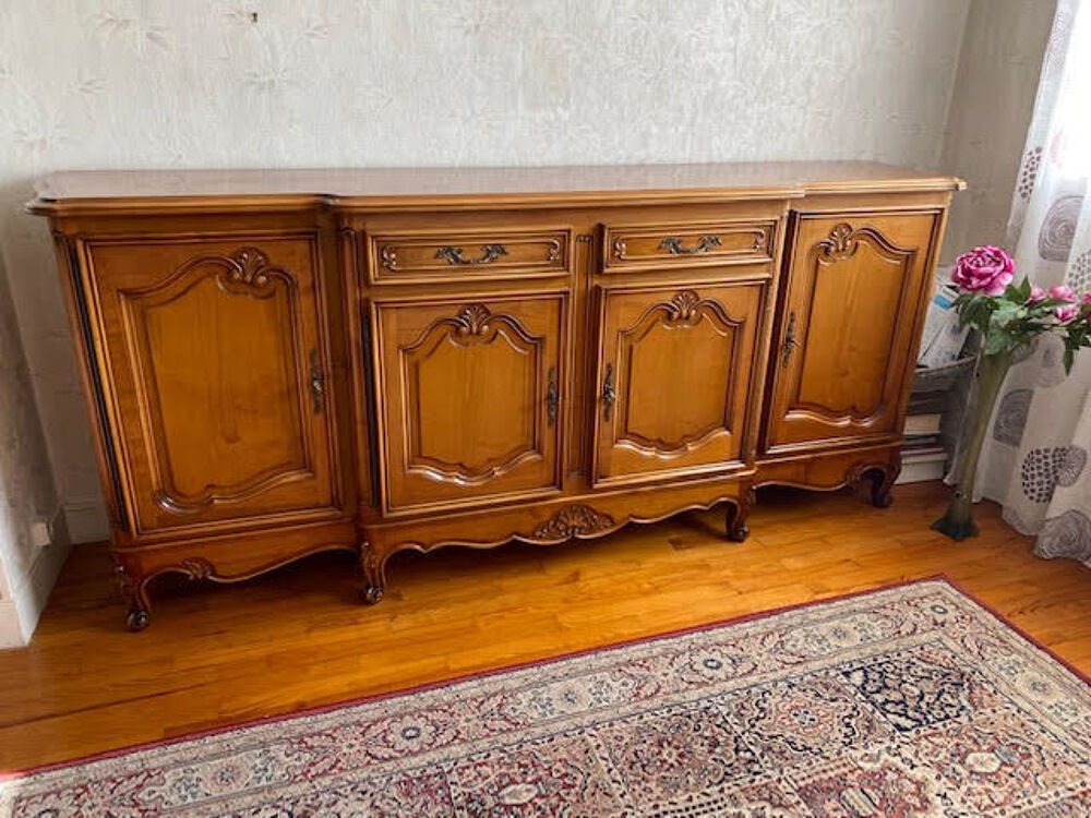 Buffet 4 portes style louis xv
Meubles