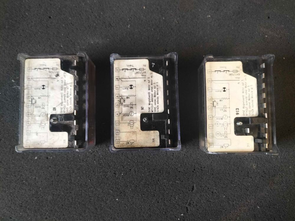 boite relais satronic diff&eacute;rents mod&egrave;les Bricolage