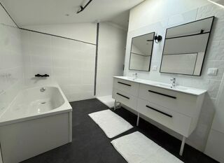  Colocation � louer 7 pi�ces 180 m�