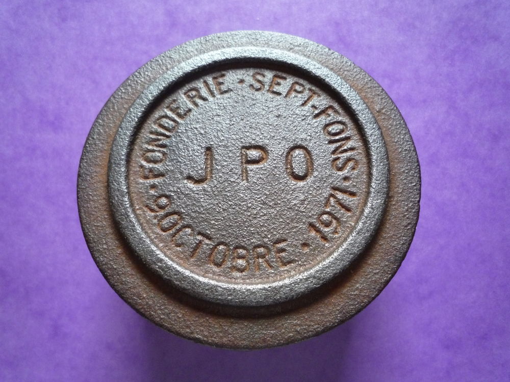 CHRYSLER France - Cendrier en fonte 