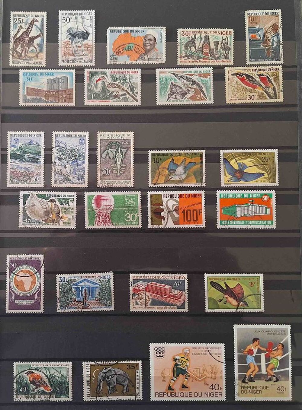S&eacute;rie de timbres de collection du Niger 