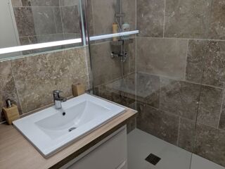  Appartement à louer 2 pièces 53 m²