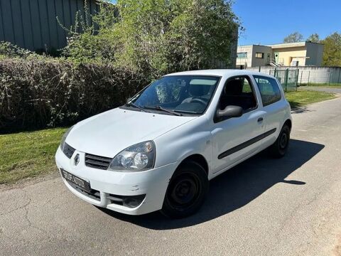 Annonce voiture Renault Clio II 2990 €