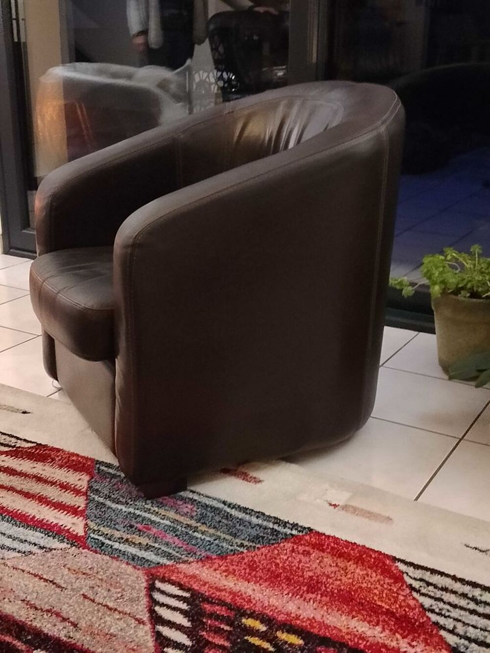 fauteuil cuir type cabriolet Meubles