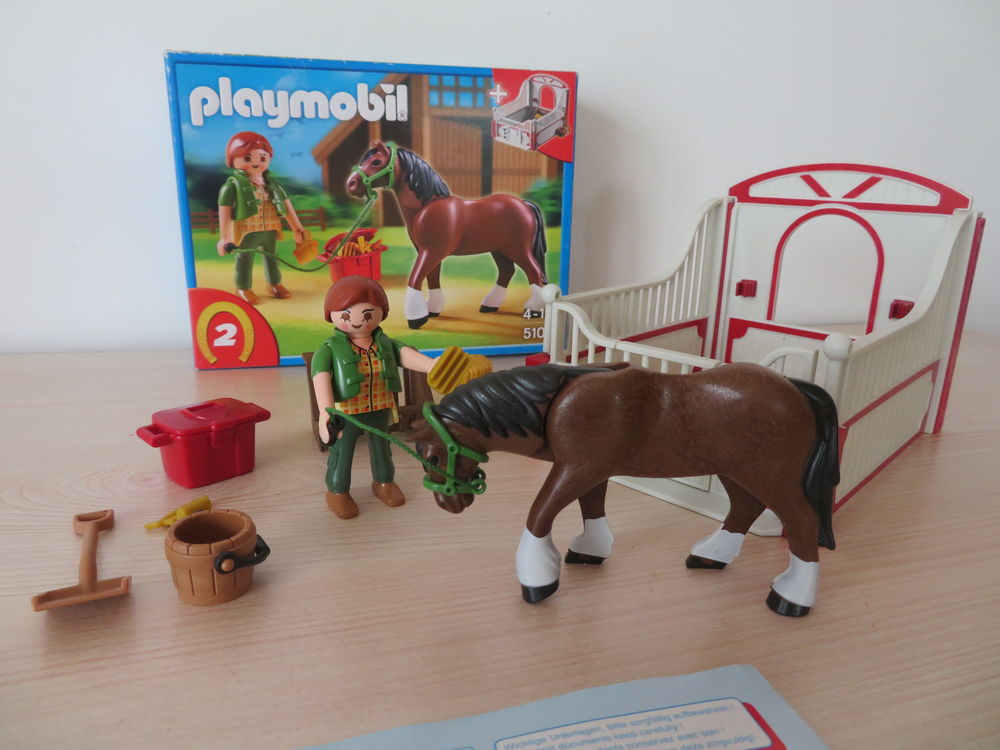 Playmobil 5108 &eacute;table 98% complet Geobra jouet toy figurine Jeux / jouets