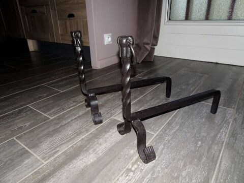 Chenets en fonte
30 Monflanquin (47)