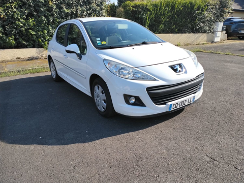 Peugeot 207 + 1.4 HDi 68ch FAP BLUE LION 2013 occasion Chartres-de-Bretagne 35131